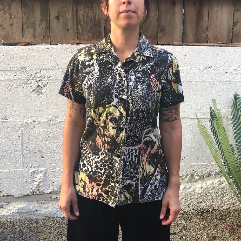 Safari button down short sleeve